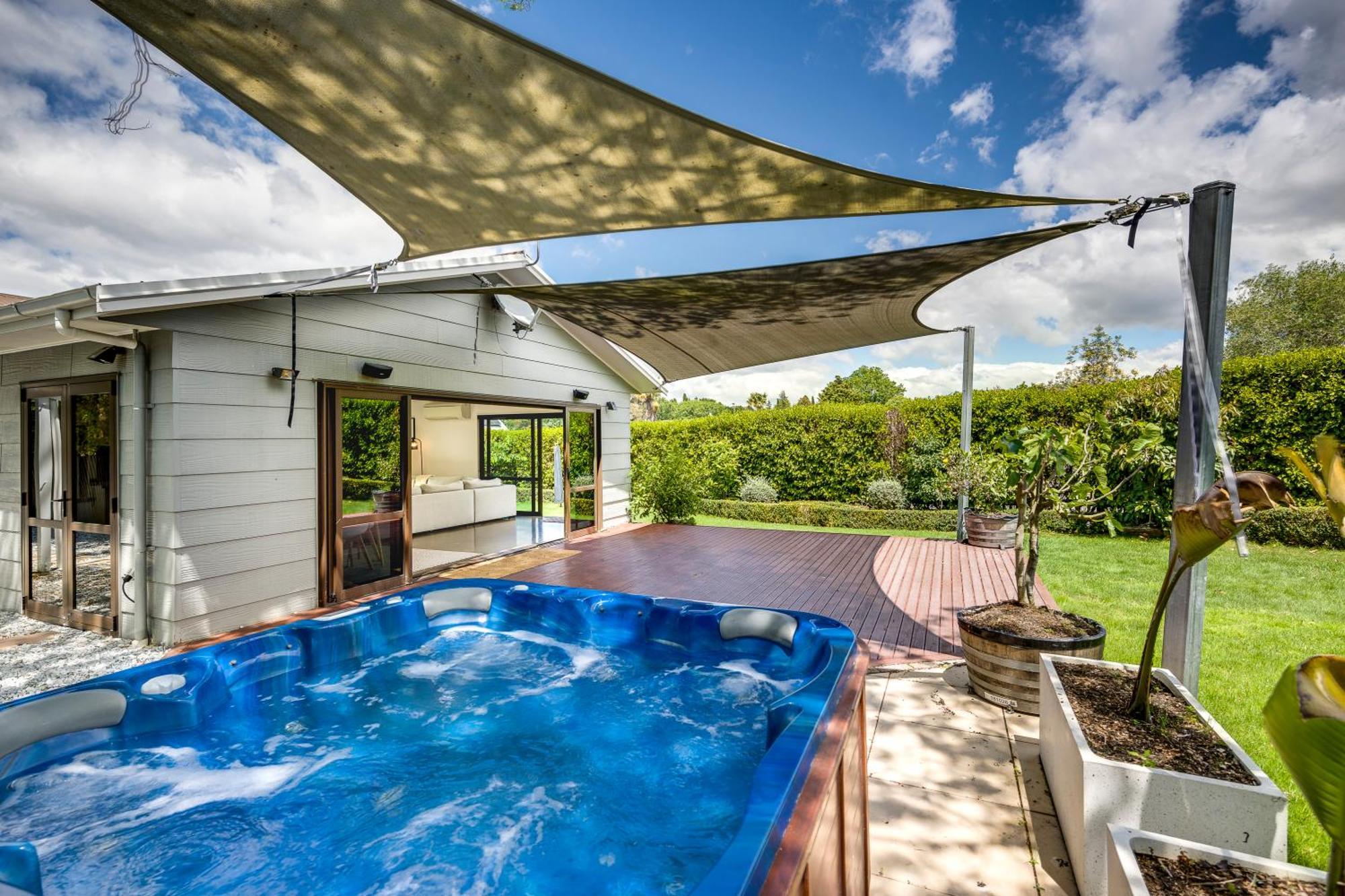 Villa Sunny Oasis - Havelock North Retreat Exterior foto